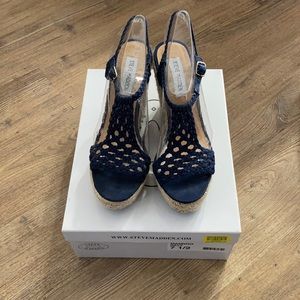 Steve Madden crochet wedge sandals - size 7.5